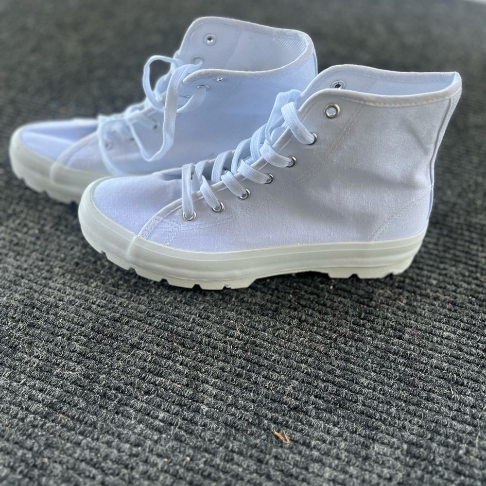 US Sports Women High Top Canvas Lug Ankle length Sneakers Size 10